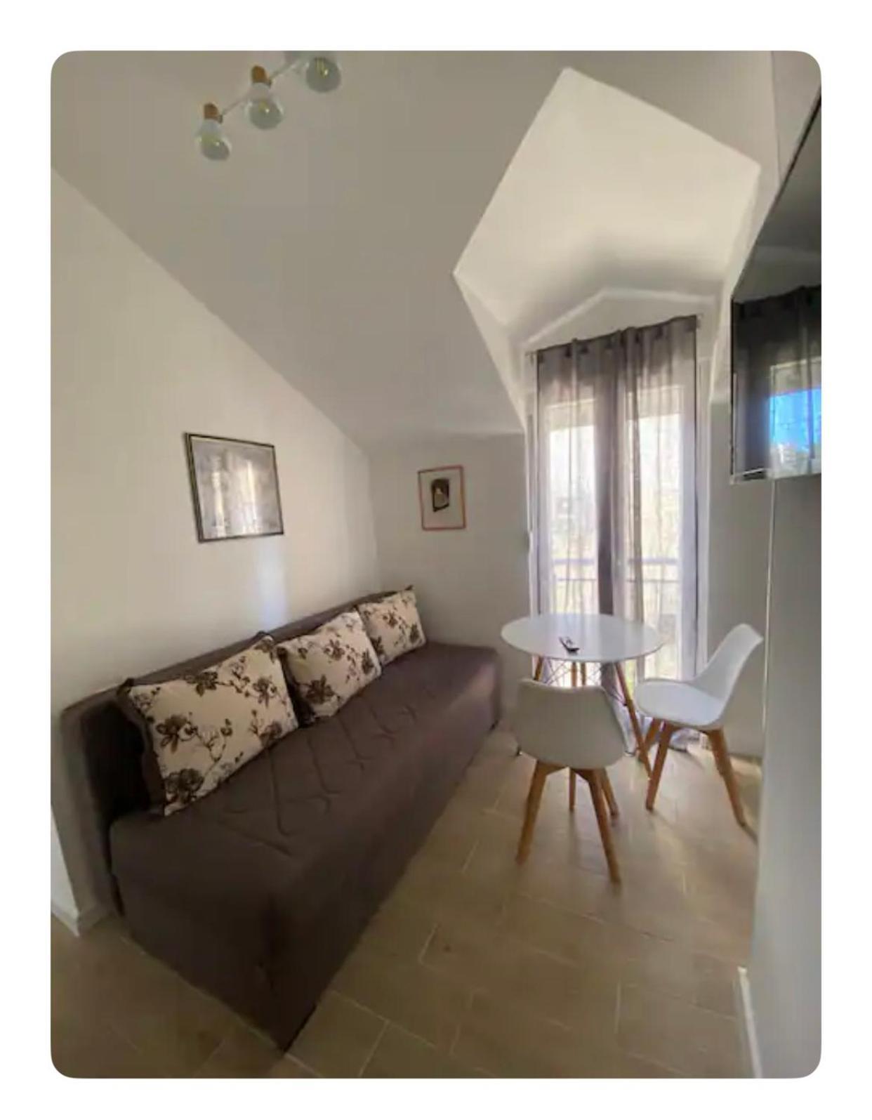 Sekulovic Apartment
